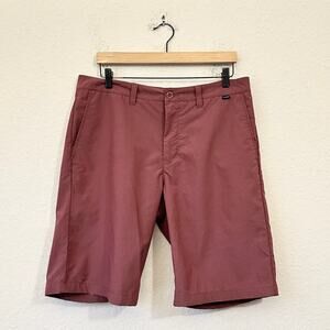 TRAVIS MATHEW Golf Shorts Burgundy Stretch Performance Sports Chino